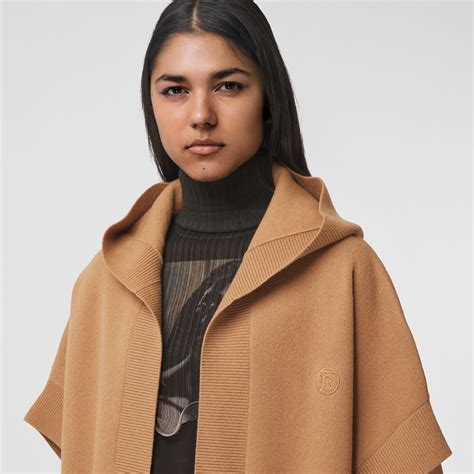 burberry cape women